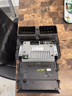 Ford explorer radio unit