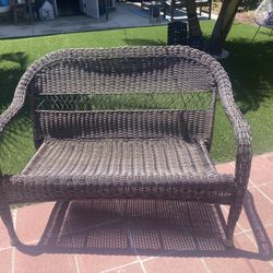 Cute wicker Loveseat 