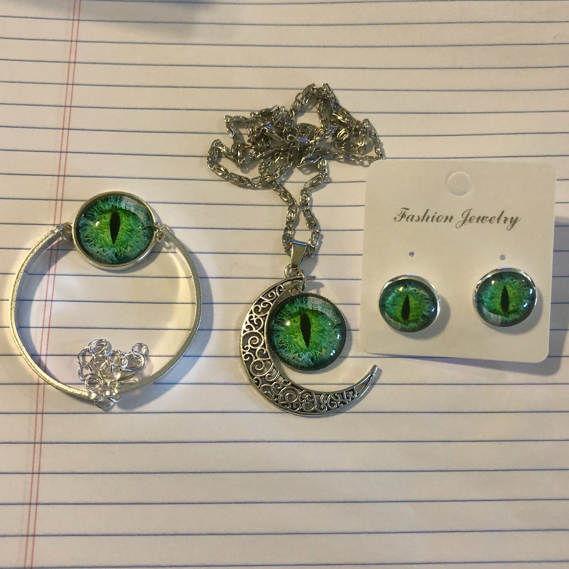 [REDUCED] - Green Cat Eye Necklace, Bracelet & Earrings Set