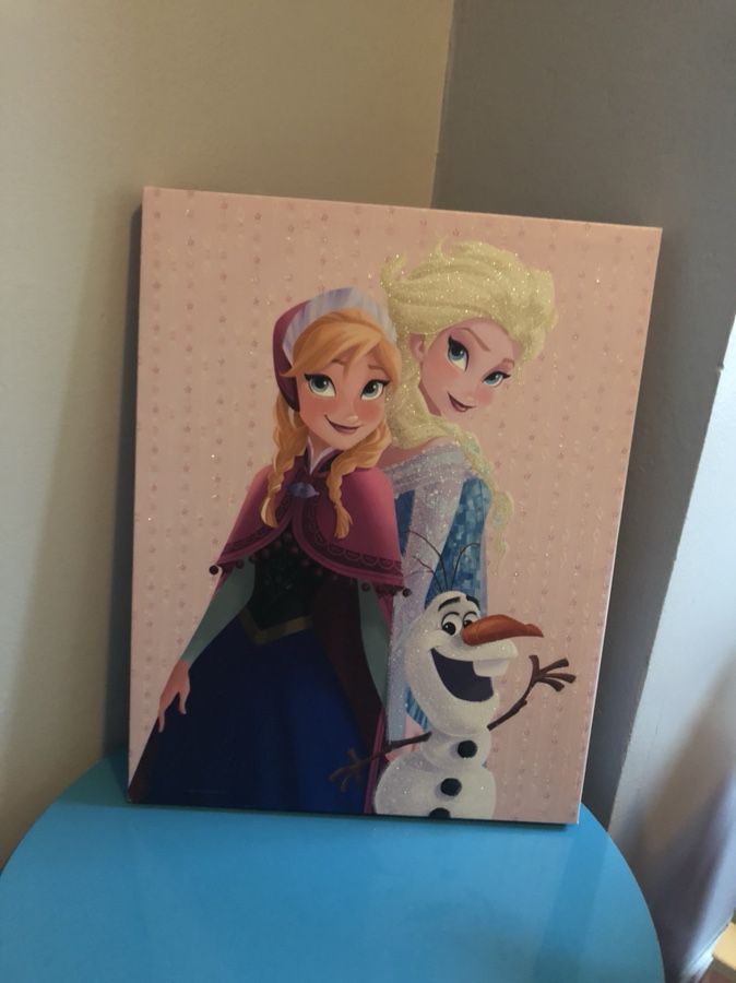 Elsa and Anna wall decor