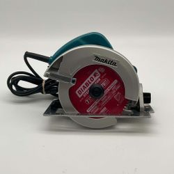 Makita 7-1/4 in. 15 Amp Corded Circular Saw with Dust Port 2 LED Lights 24T Carbide Blade - 5007F