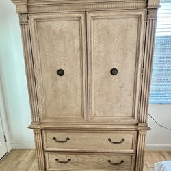 Beautiful Armoire For Sale! $400 OBO 