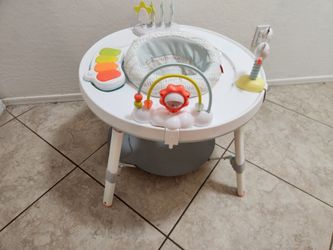 Skip hop baby activity center