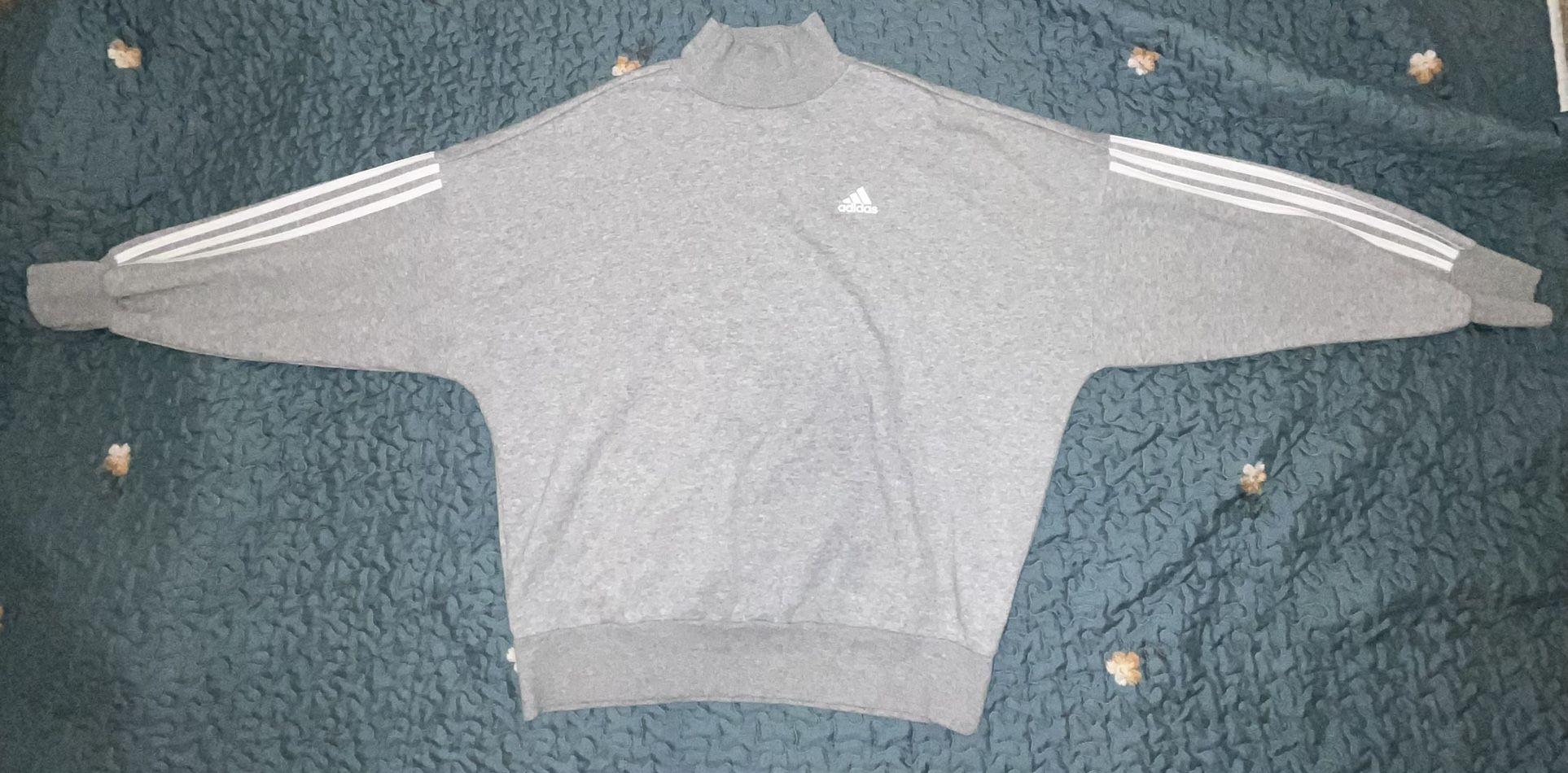 Adidas Sweater