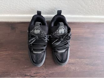 Lv Skates