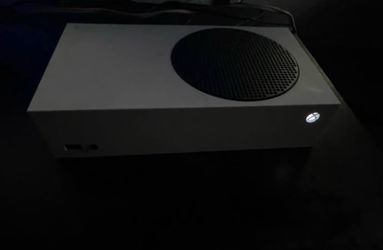 Xbox series s  MONITOR INCLUDED