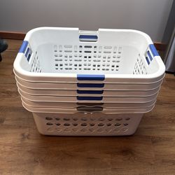 6 Sterelite Laundry Bins