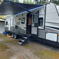 2021  Coleman Toy Hauler 35' 