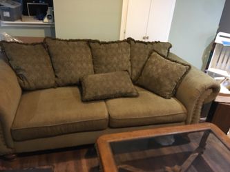 Beautiful living room set, three piece