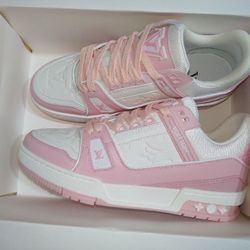 Read Listing BEFORE Responding - LOUIS VUITTON TRAINER SNEAKERS BRAND NEW VIRGIL ABLOH OFF WHITE