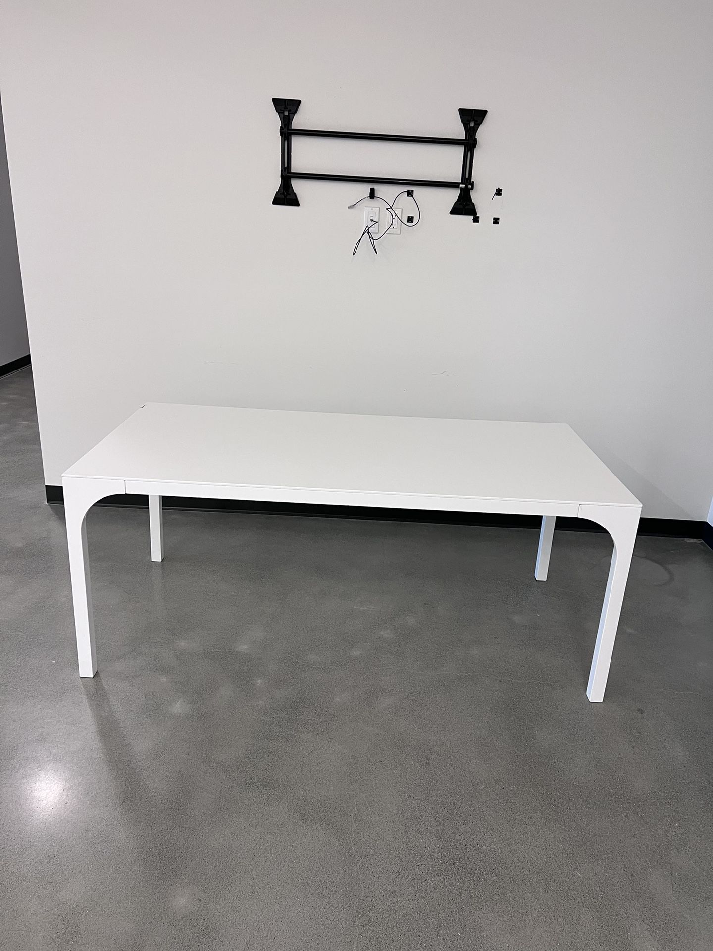 Italian Modern Minimalist White Dining Table
