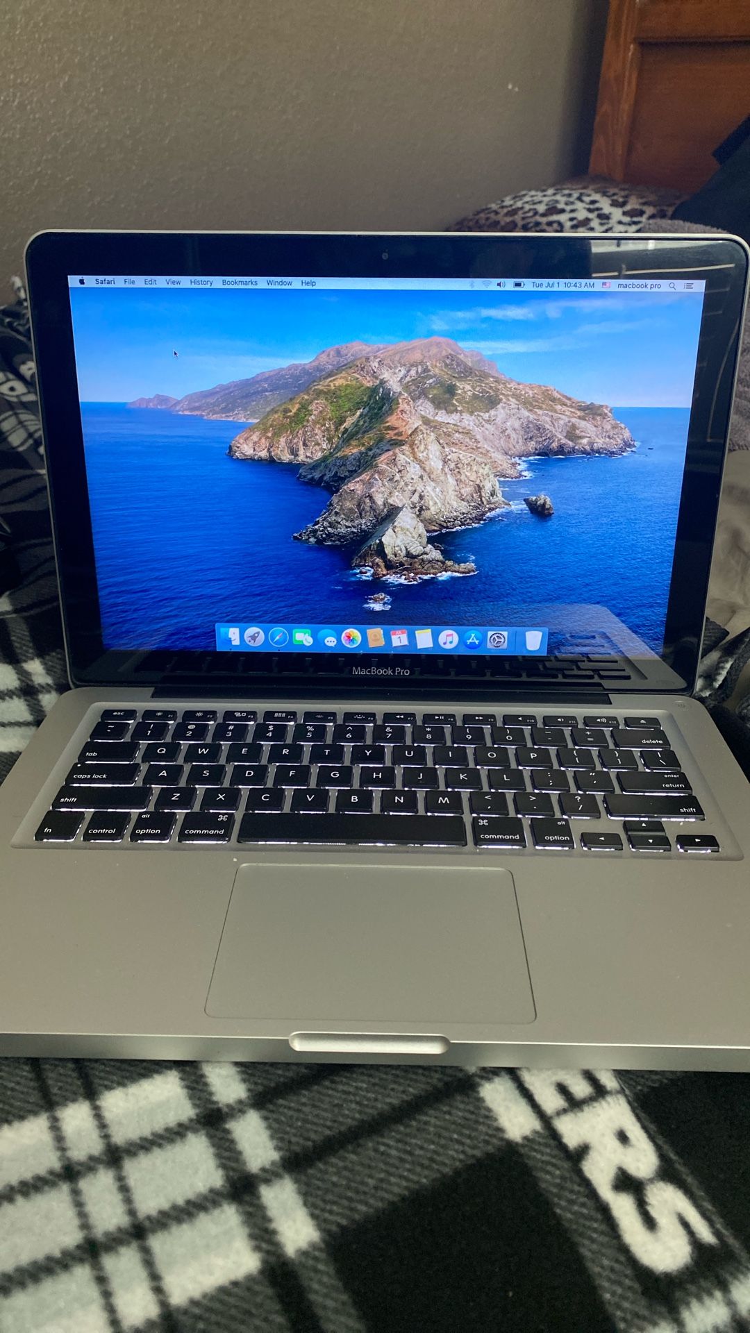 13” MacBook Pro With Original Charger
