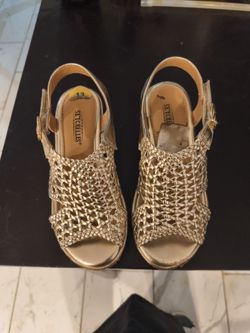 Girls gold wedged heel size 13