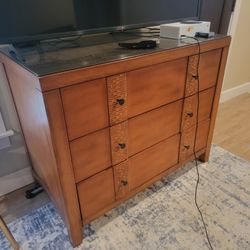Dresser And 2 Night Stands By Aspects Furniture