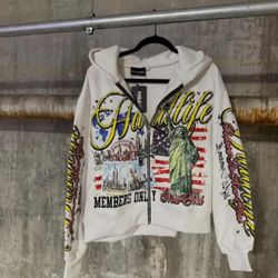 Members Only “Thug Life” Graphic Hoodie – White & Yellow – Size