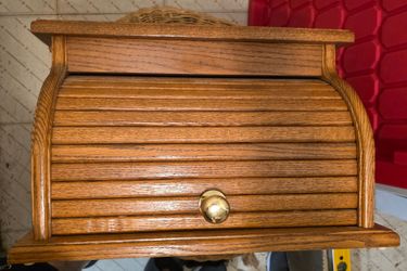 vintage honey oak roll-top (tambour door) bread box