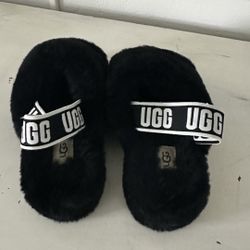 UGG slippers 