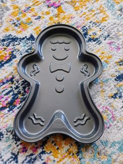 Wilton Gingerbread cake pan