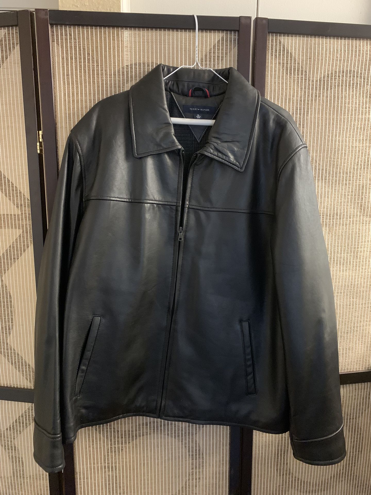 Men’s Leather Jacket