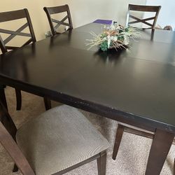 Ashley Dinning Table With 6 Chairs
