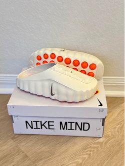 Nike Mind 001 Sail Size 9W (7.5M) women’s slides