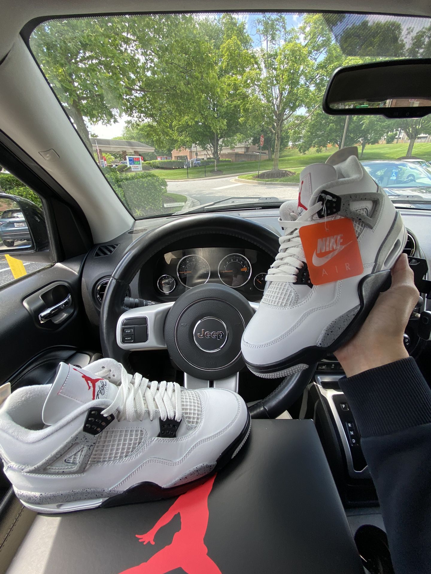 JORDAN 4 SIZE 11 BRAND NEW