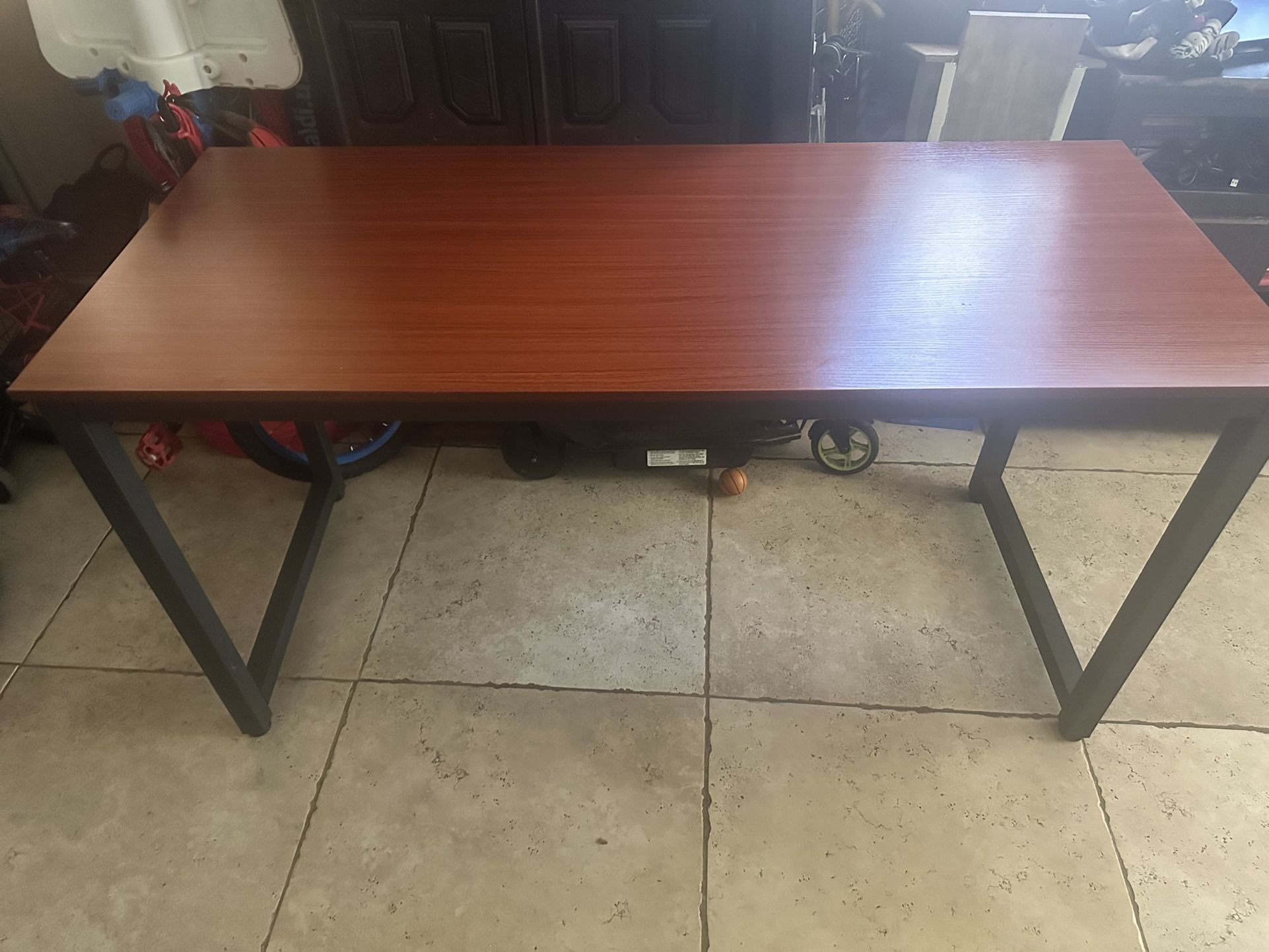 Table/Desk