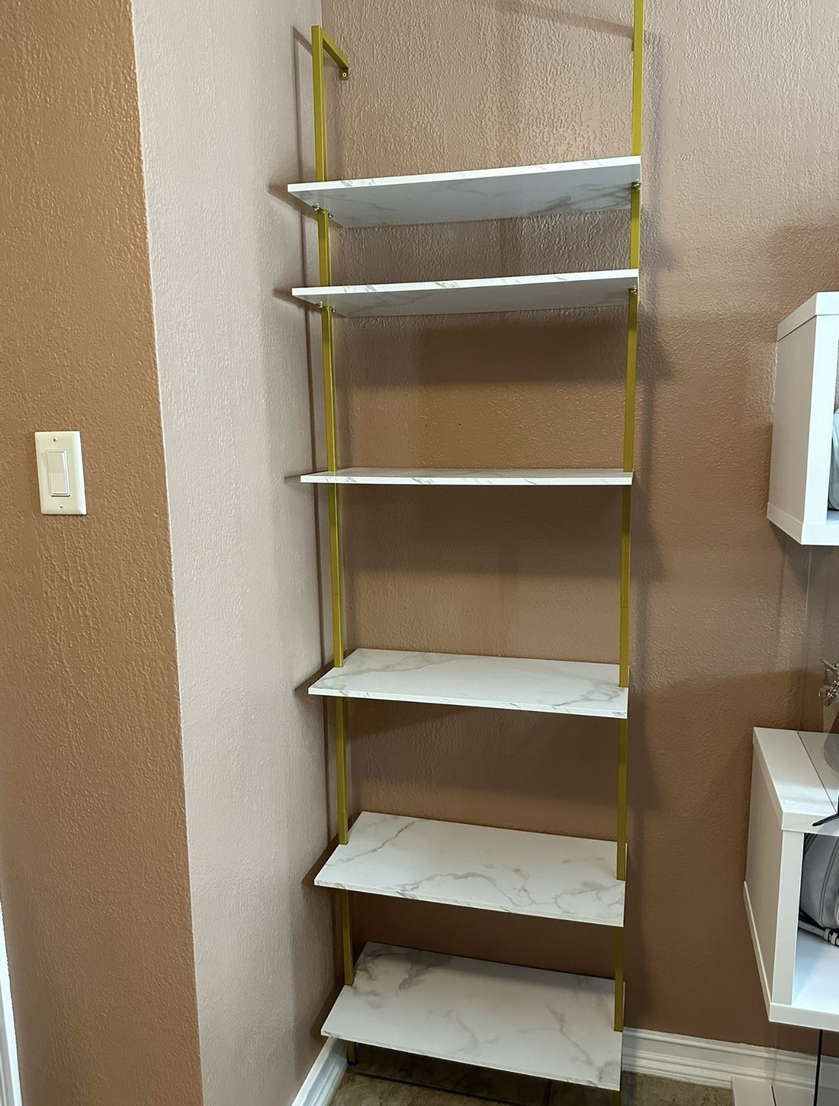 Book Shelf / Wall Organizer