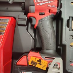 Milwaukee fuel hex impact kit