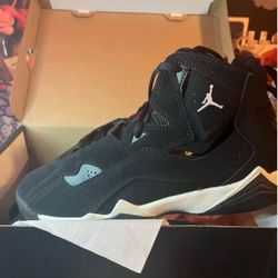 Women Jordan’s True Flights Gs
