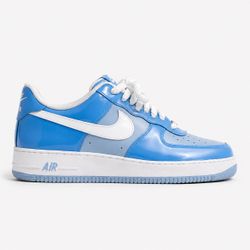 CLEAN BLUE NIKE AIR FORCE 1s