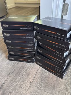 Titleist Pro V1’s