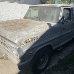 1969 Ford F250 Truck