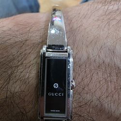 GUCCI Women's Watch Quartz Analog Black Silver 109 Used