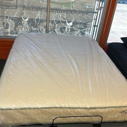 Queen Mattress ( SLEEPY WILLOW EXTRA FIRM 😴)  💕 Valentines Day Special