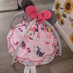 Minnie Mouse Activity Center 