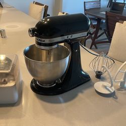 Kitchen Aid Classic Style Mixer 