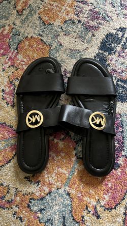 MICHAEL KORS SANDALS