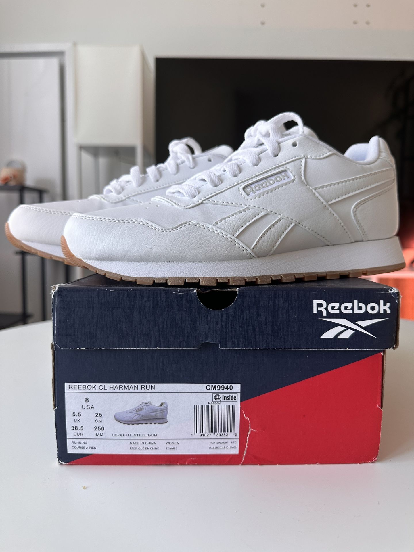 Women's Reebok Classic Harman Run - Size 8