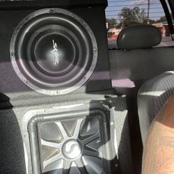 2 12” Speaker And 3000 Watt Amp