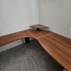 Corner Desk 