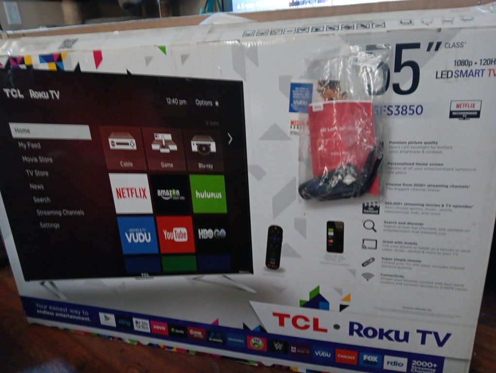 TcL roku TV 55 inch. LED smart TV.