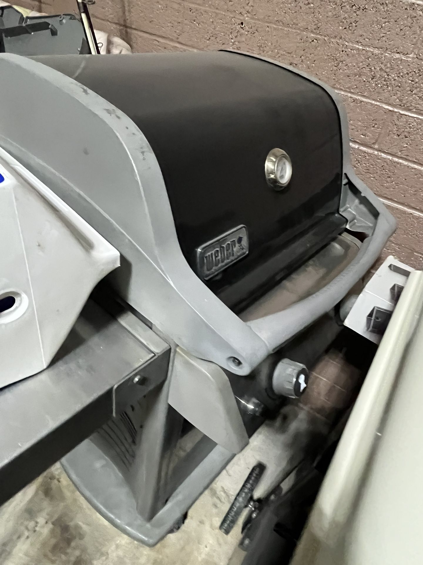 Weber Spirit E-210 Bbq Grill Asador Propane Two Burner