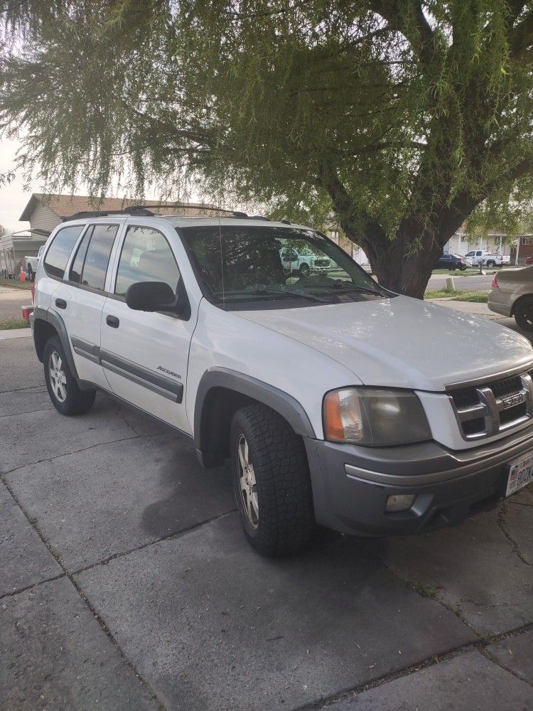 Isuzu Ascender 2950