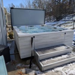 Bullfrog M9 2022 Hot Tub
