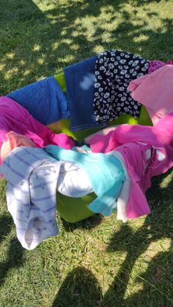 Girls size 14/16 tshirts, shorts