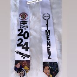 Graduation Stole Personalized with pictures π©π»βπβ¨ Order yours to your liking.