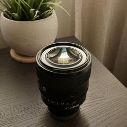 Sony 50mm f/1.2 GM Lens - Mint Condition, Fast Prime for Portraits