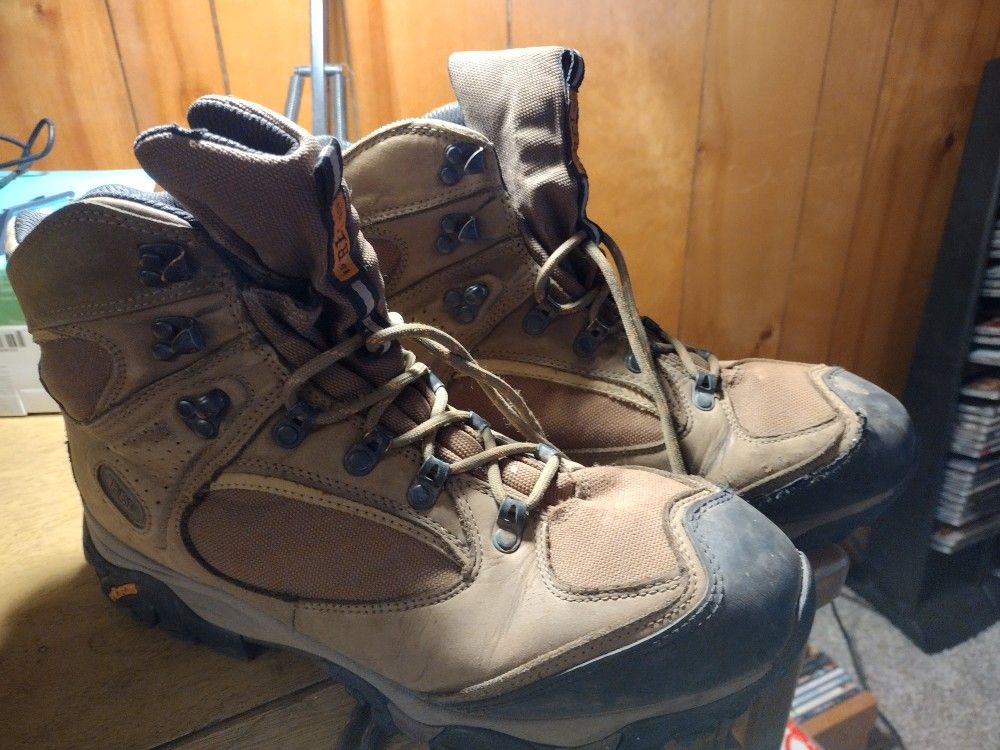 REI Monarch For Hiking Boots Size 11 Mens