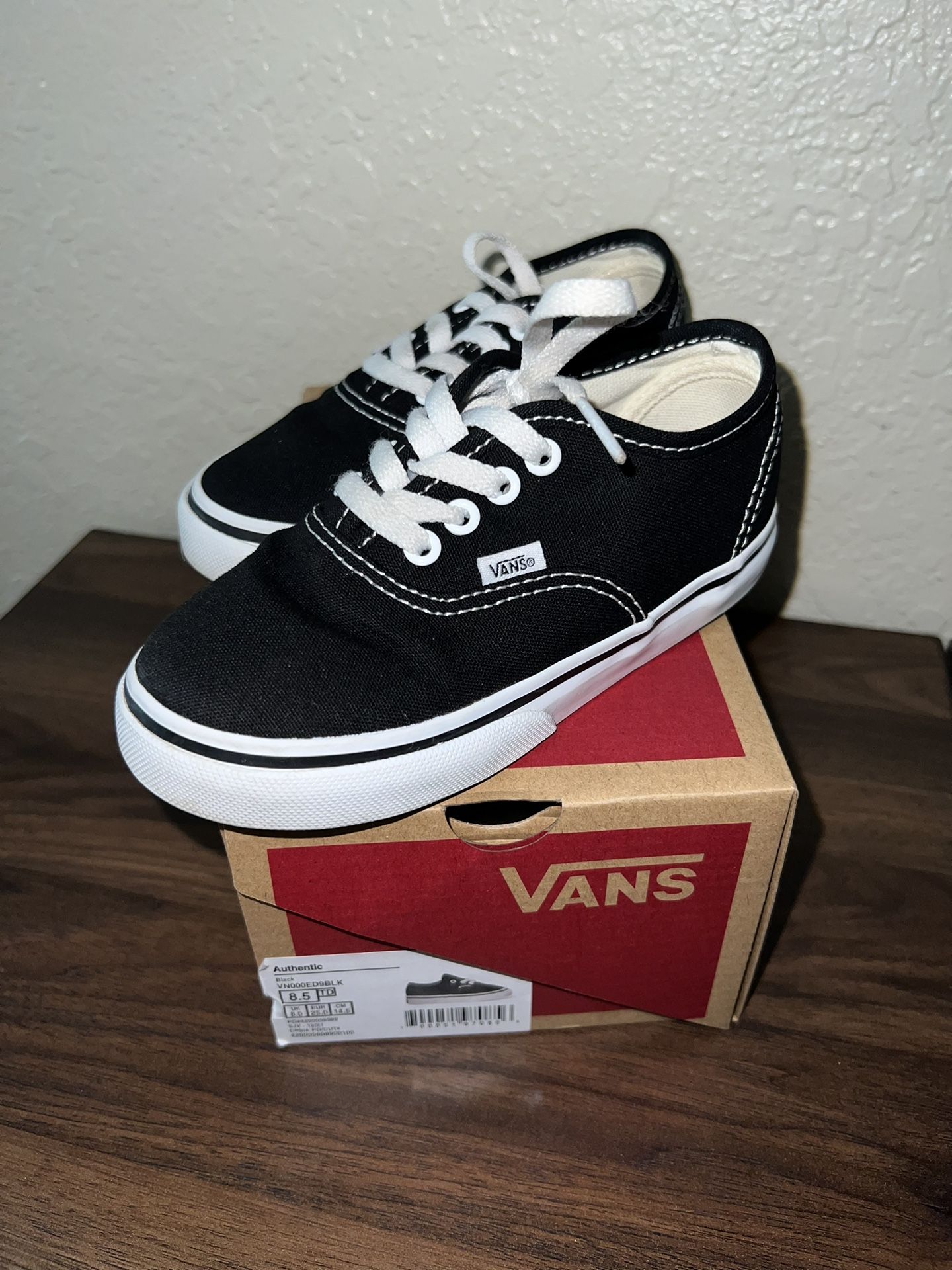 Used Toddler Vans Size 8.5 - $5